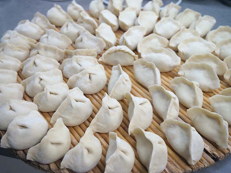 過年的餃子餡發酸了還能不能吃-新年食品安全